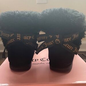 Juicy Couture Black and Gold Boots with Plush Comfort